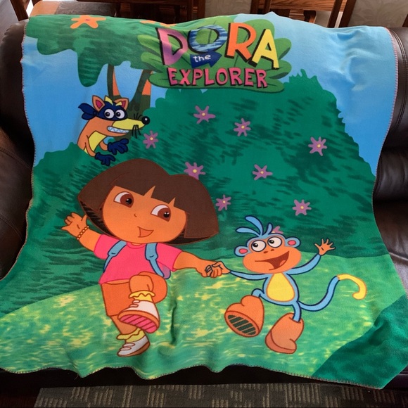 Dora The Explorer Kids Adorable Fleece Throw Blanket - Picture 16 of 16